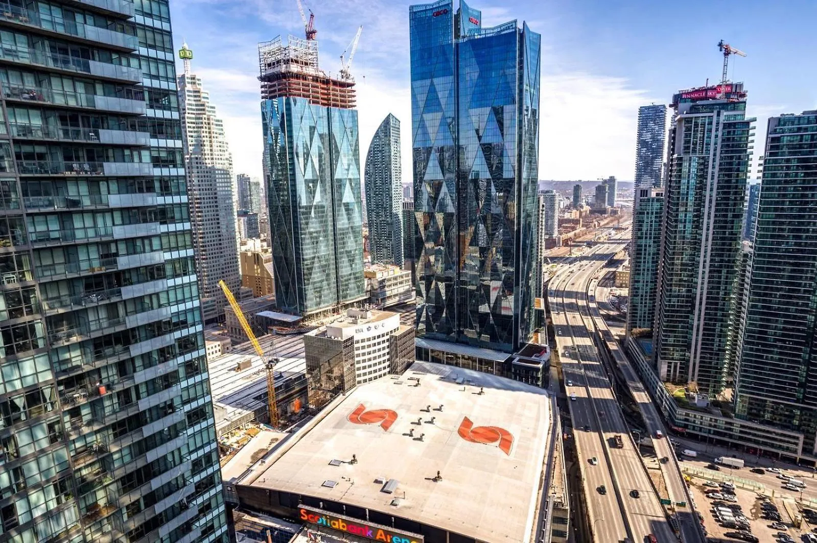Exquisite Living Toronto Apartment Canada